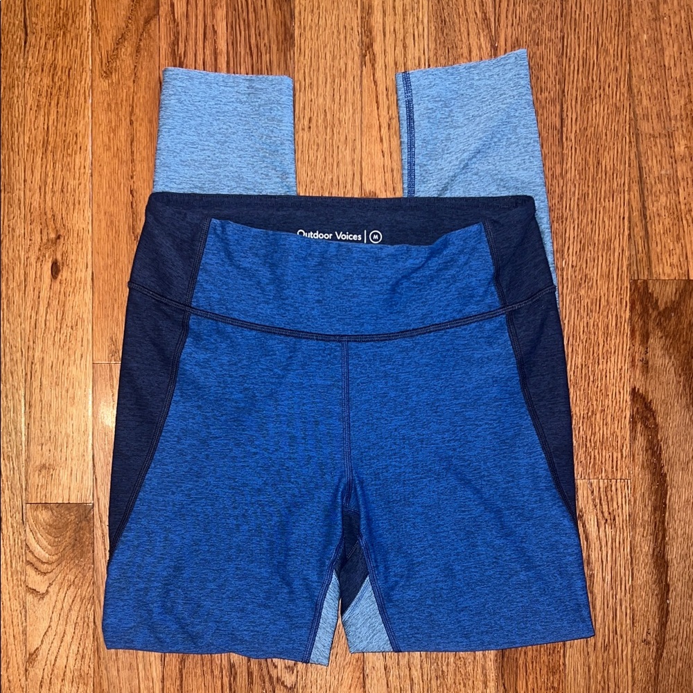 Outdoor Voices 7/8 Blue Two Tone Warmup Leggings Women’s Size Medium